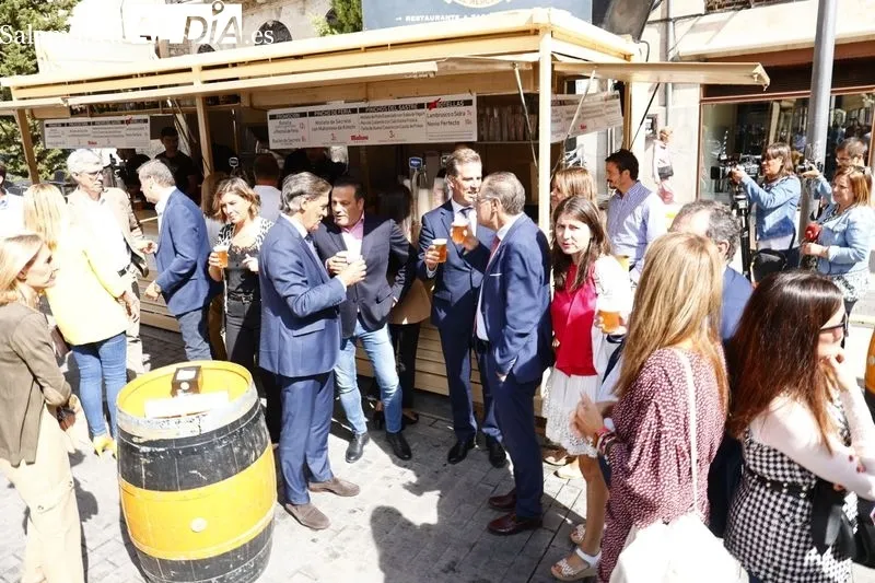 Inauguración de la Feria de Día en las casetas de la plaza del Mercado. Foto de David Sañudo
