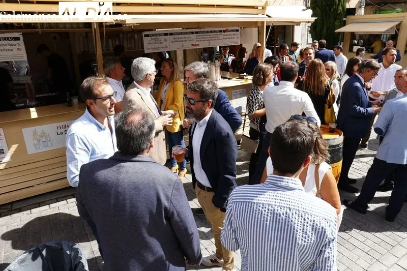 Inauguración de la Feria de Día en las casetas de la plaza del Mercado. Foto de David Sañudo
