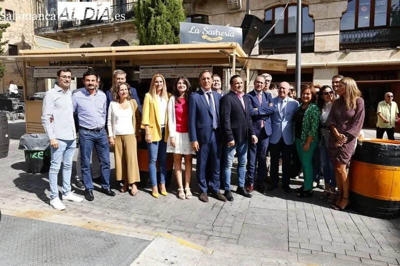 Inauguración de la Feria de Día en las casetas de la plaza del Mercado. Foto de David Sañudo