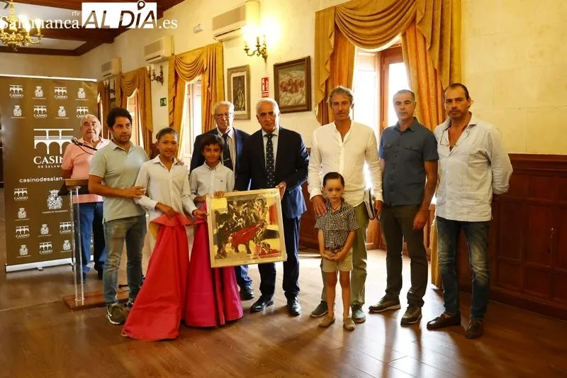Inauguración de la muestra 'El toro y el arte' en el Casino de Salamanca. Foto de David Sañudo