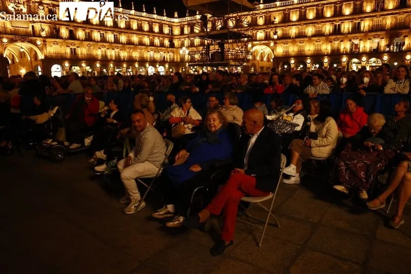 Concierto de Pastora Soler en la Plaza Mayor de Salamanca.Foto de David Sañudo