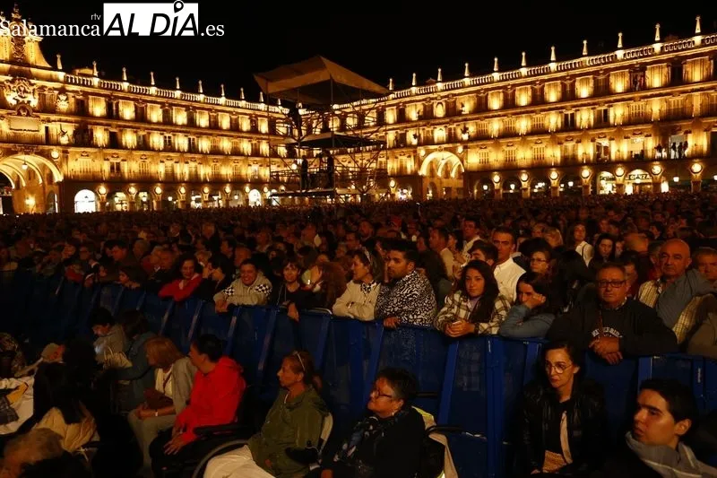 Concierto de Pastora Soler en la Plaza Mayor de Salamanca.Foto de David Sañudo