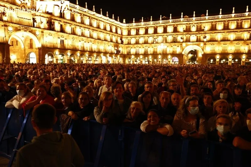 Concierto de Pastora Soler en la Plaza Mayor de Salamanca.Foto de David Sañudo