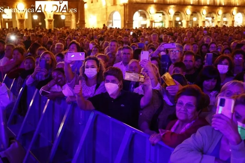Concierto de Pastora Soler en la Plaza Mayor de Salamanca.Foto de David Sañudo