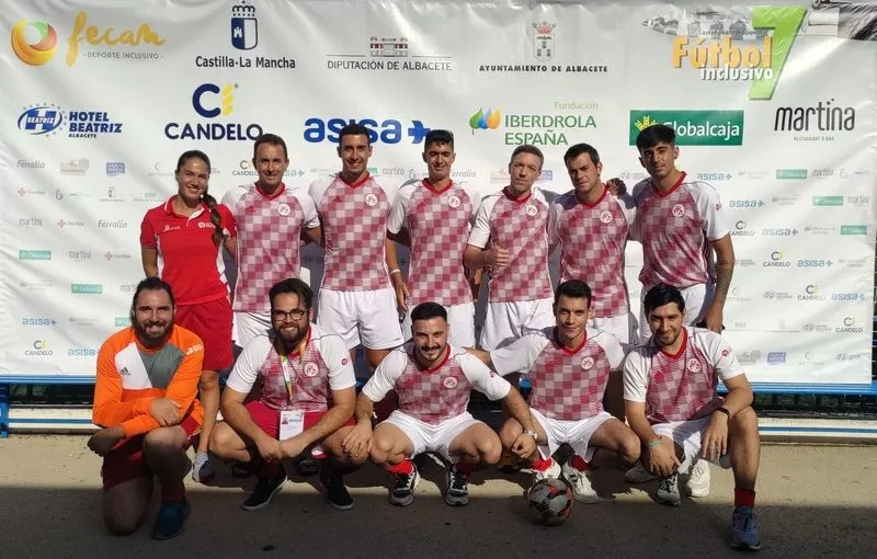 La selección de Castilla y León que ha revalidado el título de campeona de España de Fútbol 7 inclusivo