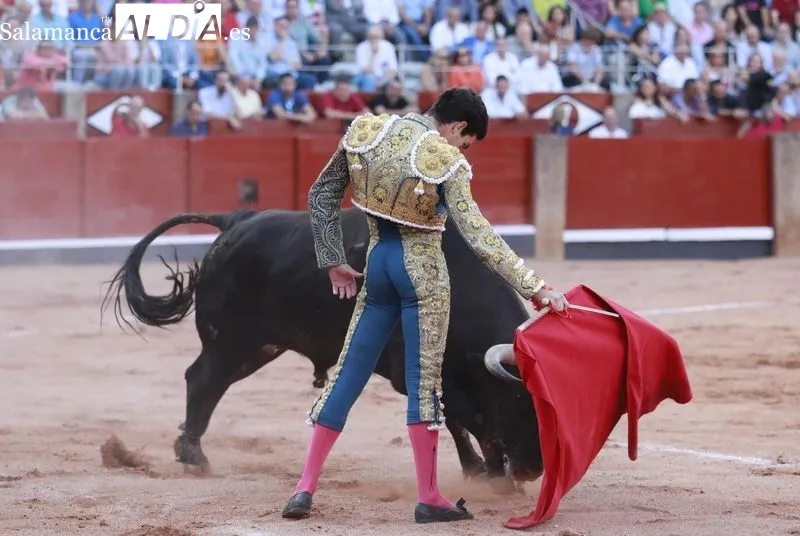 Foto 3 - Rufo abre la puerta grande en su debut en La Glorieta