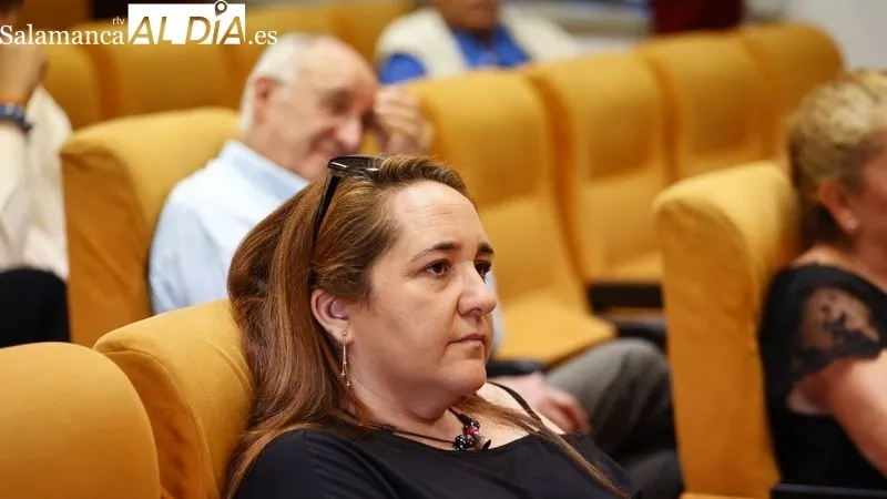 Imágenes del primer coloquio taurino en el Casino
