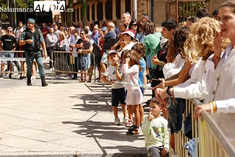 Exhibición de la Guardia Civil en la calle Fonseca. Foto David Sañudo