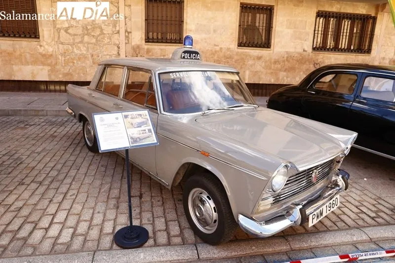 Exhibición de la Guardia Civil en la calle Fonseca. Foto David Sañudo