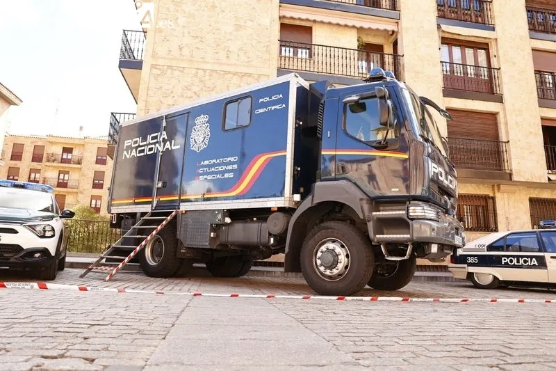 Exhibición de la Guardia Civil en la calle Fonseca. Foto David Sañudo
