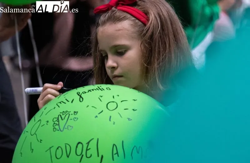 Foto 7 - Globos verdes y recuerdos para conmemorar el D&iacute;a Mundial del Alzheimer