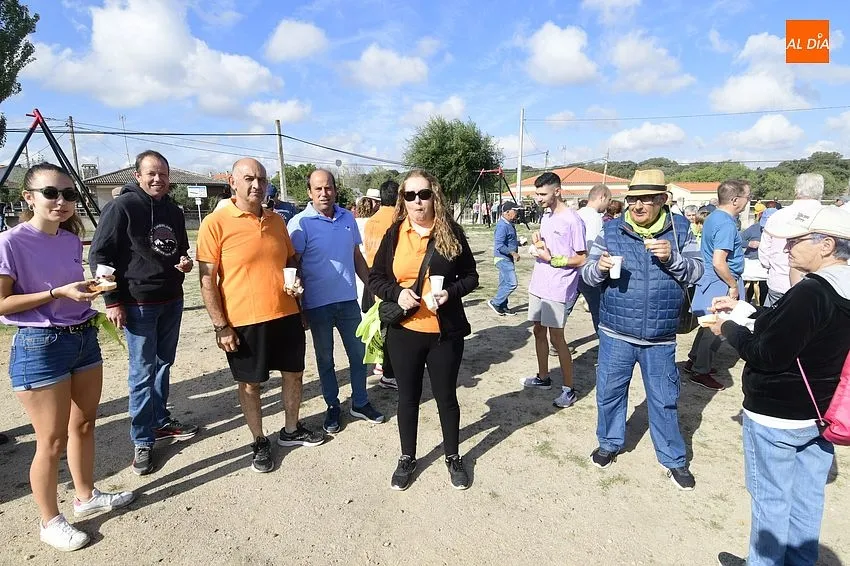 Foto 10 - &Aacute;gil encierro a caballo en Espeja brindando grandes estampas de campo
