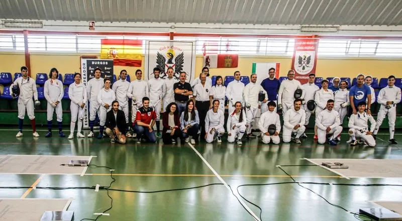 Una de las imágenes del Torneo de Esgrima Virgen de la Vega, celebrado el 10 de septiembre en el pabellón Rosa Colorado