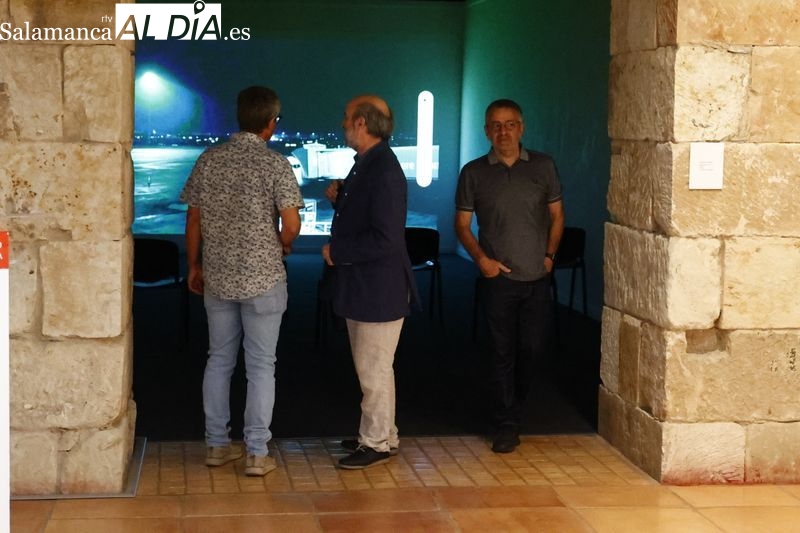 Exposición 'La memoria es un dispositivo para anular la distancia' en el Espacio de Arte Experimental Fonseca. Foto de David Sañudo