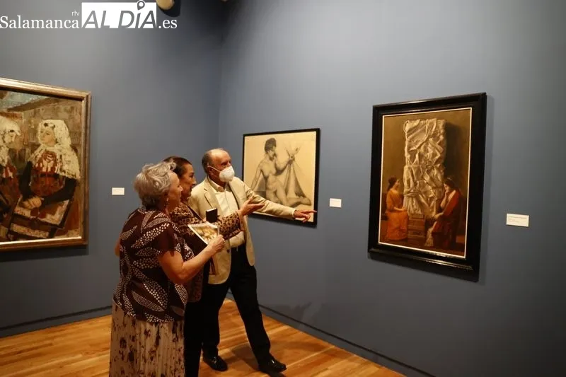 Inauguración de la exposición 'Profesores y Alumnos de la Escuela de Nobles y Bellas Artes de San Eloy'. Foto de David Sañudo