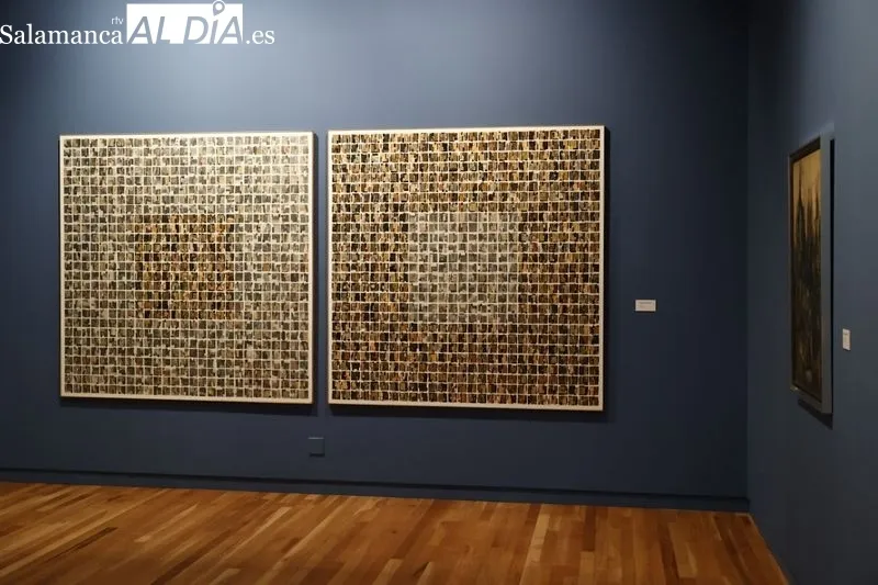 Inauguración de la exposición 'Profesores y Alumnos de la Escuela de Nobles y Bellas Artes de San Eloy'. Foto de David Sañudo