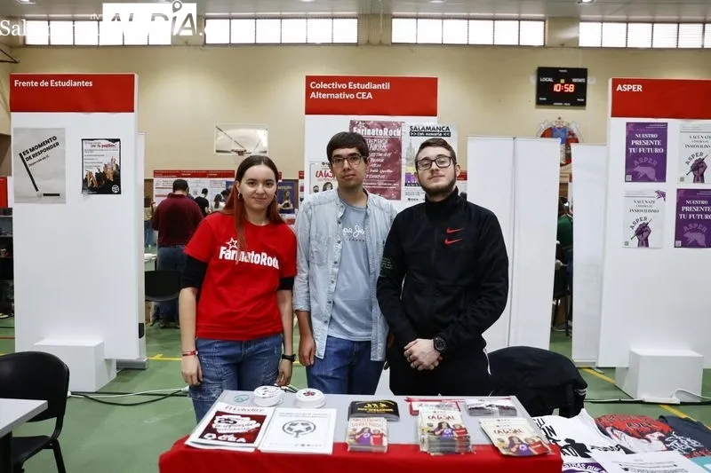 Feria de Bienvenida de la Universidad de Salamanca en el pabellón Unamuno. Foto de David Sañudo