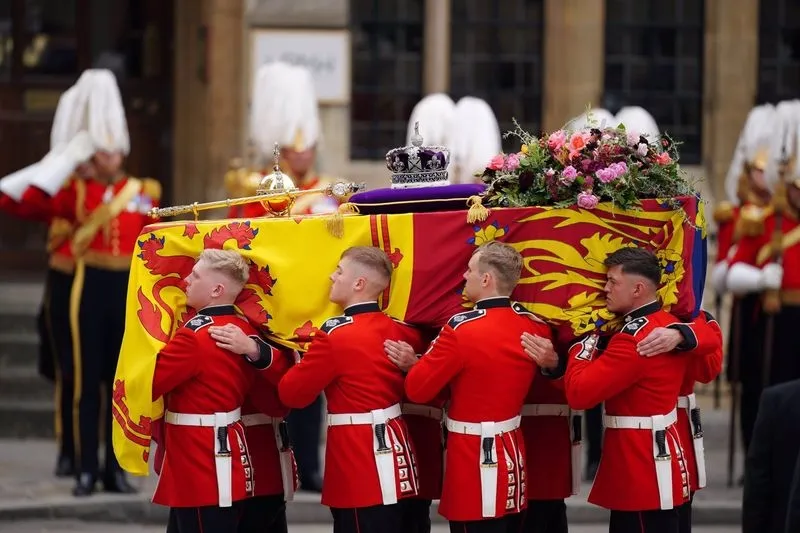 Foto 3 - As&iacute; ha sido el hist&oacute;rico funeral de Estado de la Reina Isabel II 