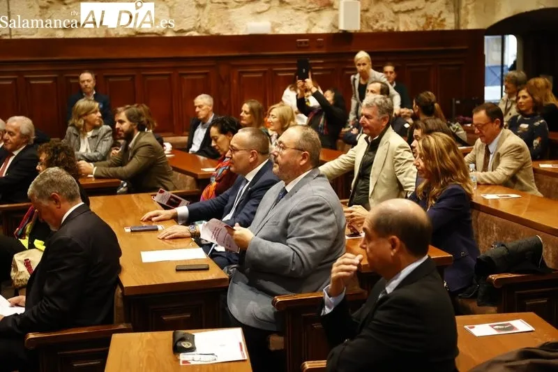 Homenaje al exrector de la USAL, Ignacio Berdugo, en el Aula Unamuno. Foto de David Sañudo