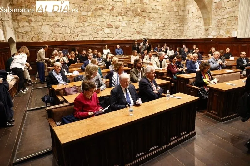 Homenaje al exrector de la USAL, Ignacio Berdugo, en el Aula Unamuno. Foto de David Sañudo
