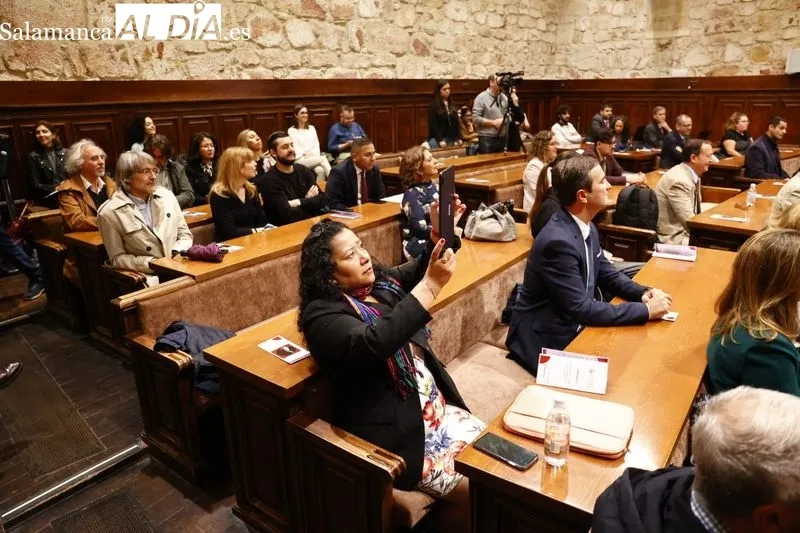 Homenaje al exrector de la USAL, Ignacio Berdugo, en el Aula Unamuno. Foto de David Sañudo