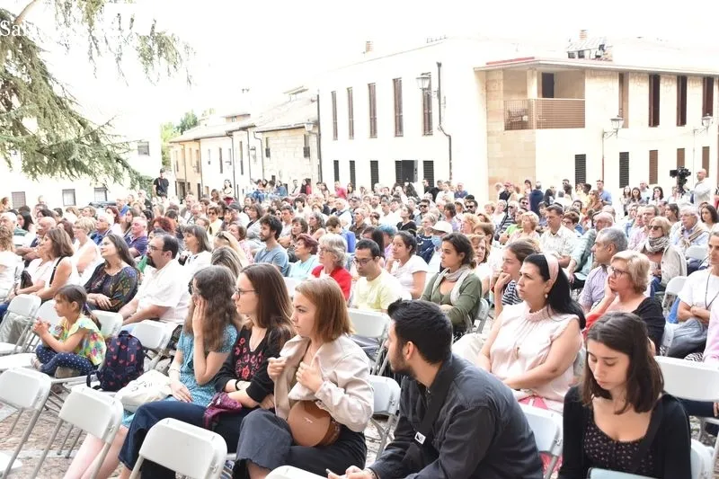 Espectáculo cultural en el Patio Chico por la Noche del Patrimonio. Fotos: Vanesa Martíns