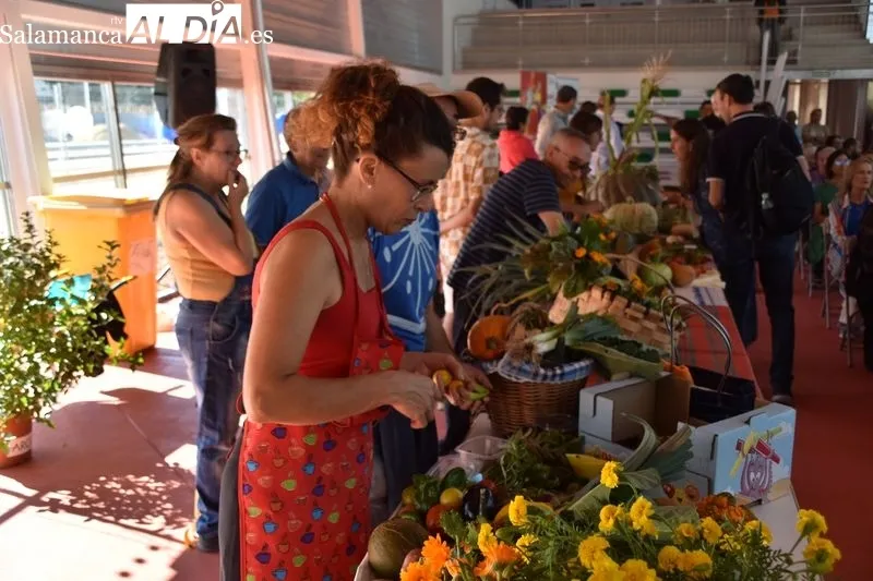 Imágenes de la apertura de la Lonja de los Huertos Urbanos de Salamanca. Fotos: Vanesa Martins