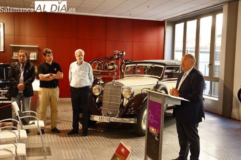 Presentación del primer Concurso de Elegancia de Vehículos Clásicos, en el Museo de Historia de la Automoción. Foto de David Sañudo