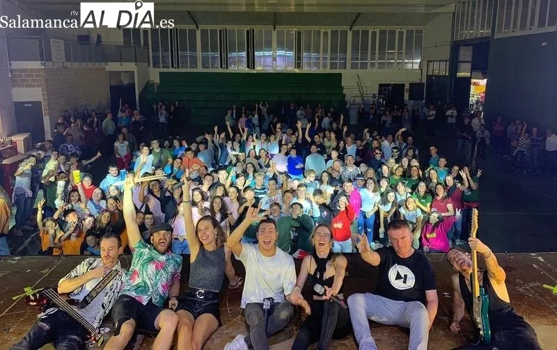 Foto 2 - Navales despide unas fiestas marcadas por un gran &eacute;xito de p&uacute;blico