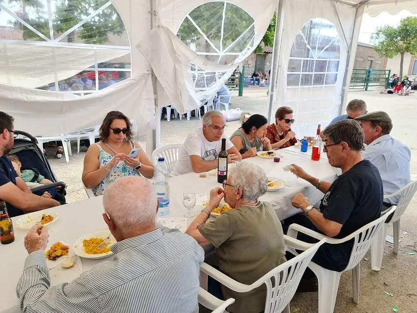 Foto 10 - Una paella popular cierra las fiestas de Aldehuela de Yeltes