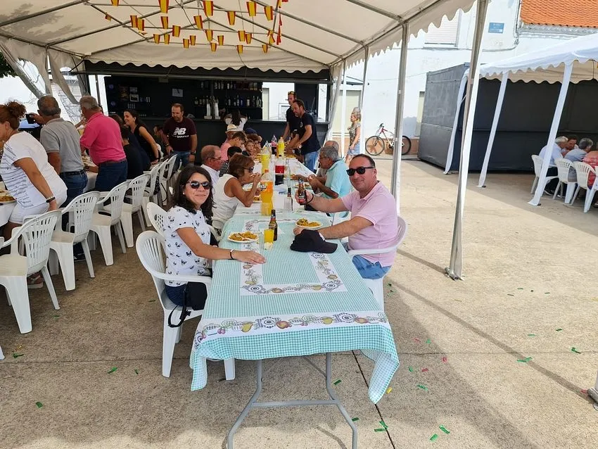 Foto 6 - Una paella popular cierra las fiestas de Aldehuela de Yeltes