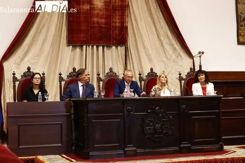 Acto en el Paraninfo para recibir a los nuevos estudiantes extranjeros Erasmus y de becas de intercambio que se incorporan a la USAL en el curso 2022-2023. Foto de David Sañudo