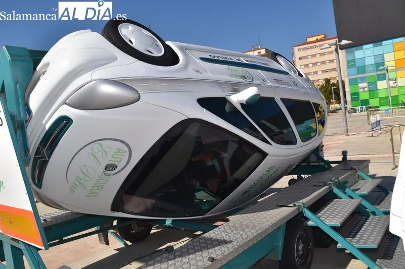 Vial Week, promovida por la Confederación de Autoescuelas de España, que se celebra en la Plaza de la Concordia, para favorecer la seguridad vial