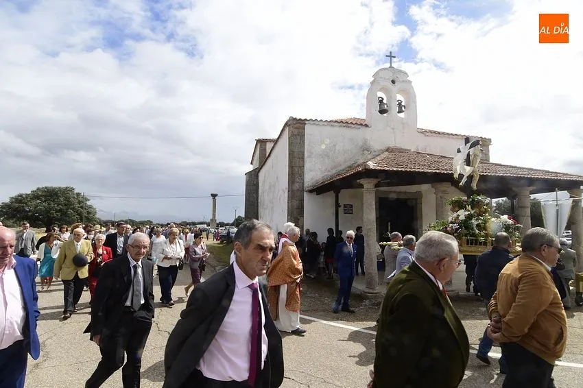 Porcesión del Cristo de La Laguna en Aldehuela de Yeltes / Fotos: Adrián M.Pastor
