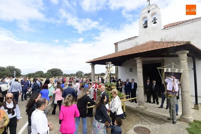 Porcesión del Cristo de La Laguna en Aldehuela de Yeltes / Fotos: Adrián M.Pastor