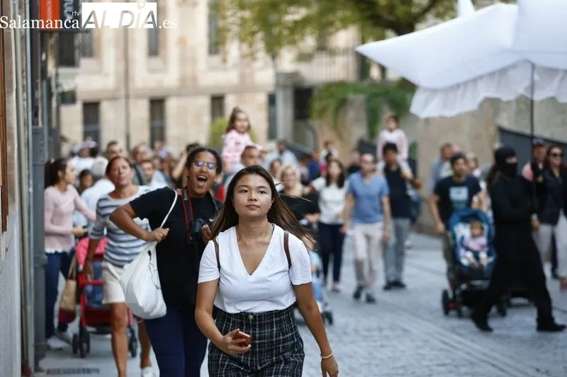 El pasacalles ‘Drakarys’ por el centro de la ciudad | Fotos: David Sañudo