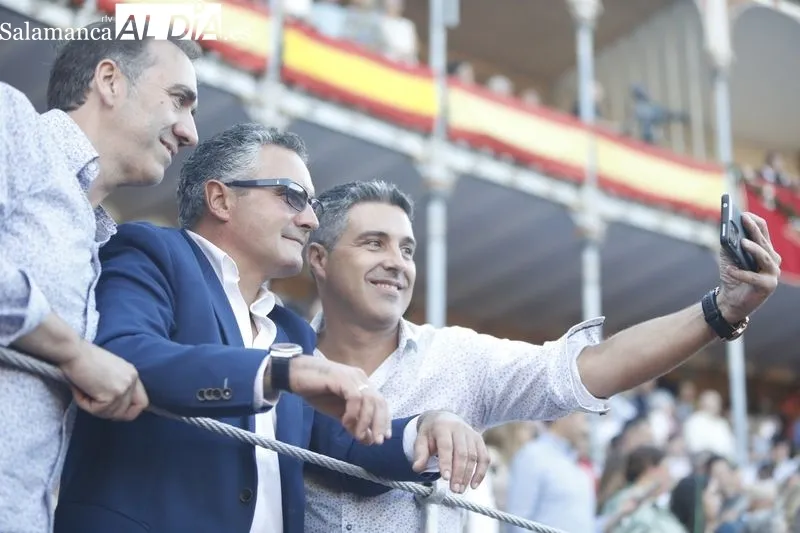 Con Morante llegaron los puros… ¡Y Mañueco! | Fotos: Pablo Angular