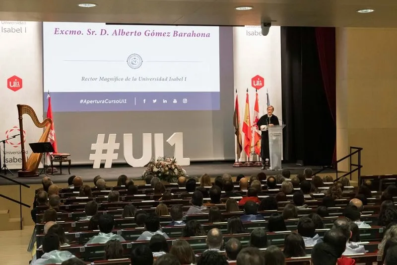 Acto de inauguración Universidad Isabel I