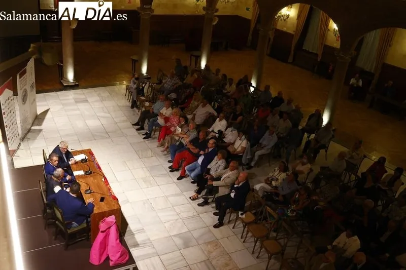 Homanaje a Ángel Pascual Mezquita por el 50 aniversario de su alternativa | Fotos: David Sañudo