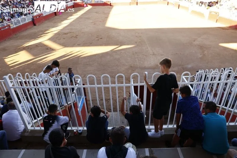 Clase práctica de los alumnos de la Escuela de Tauromaquia | Fotos: David Sañudo