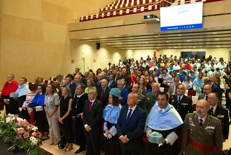 Acto de inauguración Universidad Isabel I