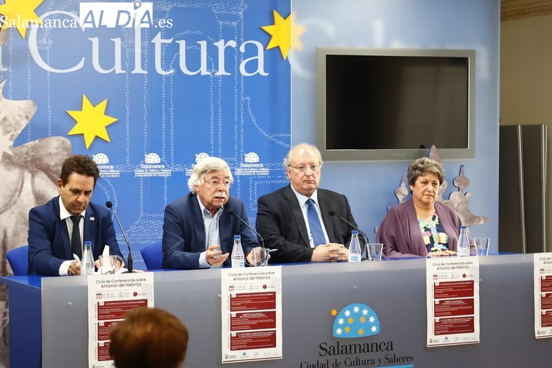 Presentación del ciclo de conferencias sobre Antonio de Nebrija organizado por el Ayuntamiento y por Alumni Universidad de Salamanca. Foto de David Sañudo