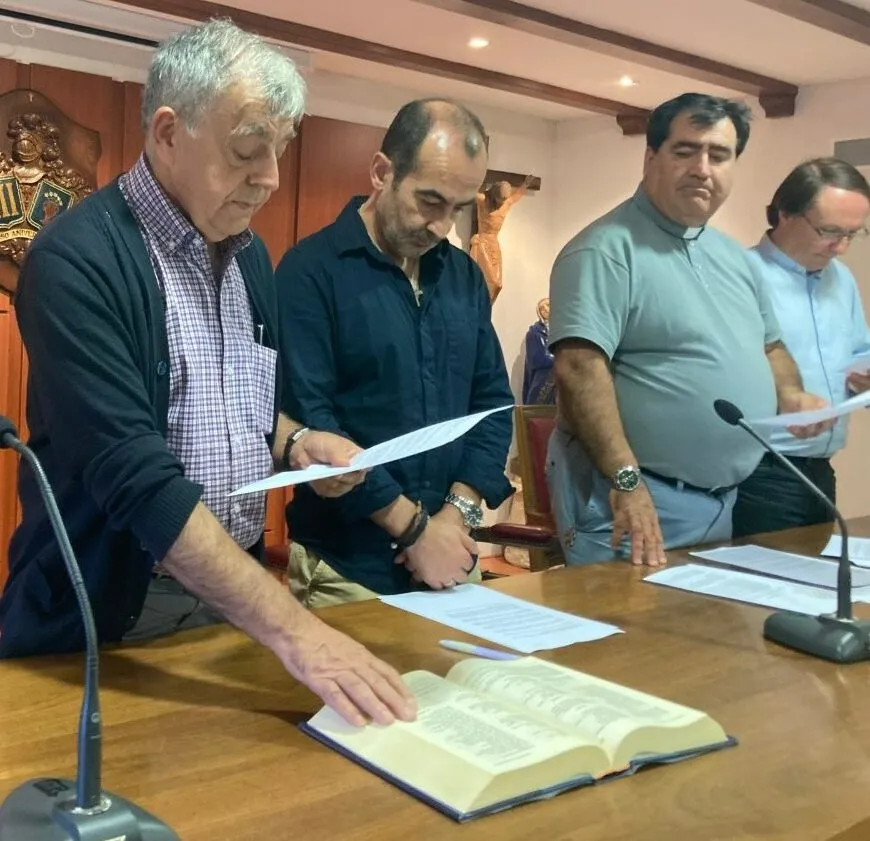 Foto 3 - Los nuevos p&aacute;rrocos del Campo de Arga&ntilde;&aacute;n y el Campo Charro profesan su fe y juran fidelidad