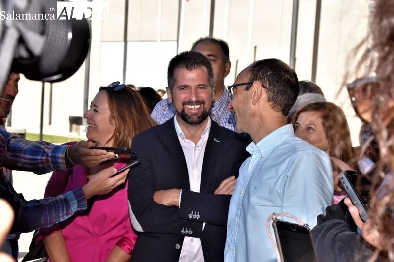 Visita a Salamaq del secretario general del PSCyL, Luis Tudanca