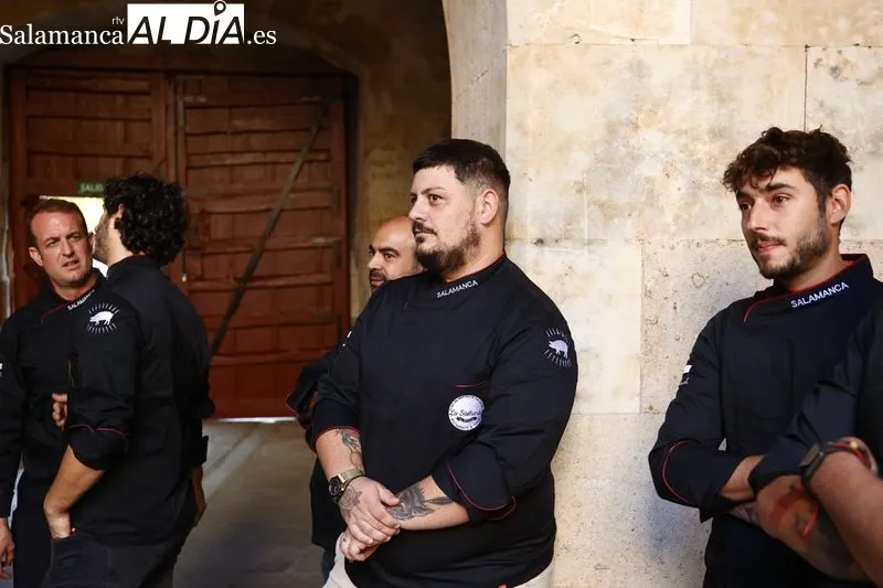 Presentación en el Torreón de los Anaya de la Salamanca de la oferta gastronómica y de restauración que llevará Salamanca a la San Sebastián Gastronomika. Foto de David Sañudo