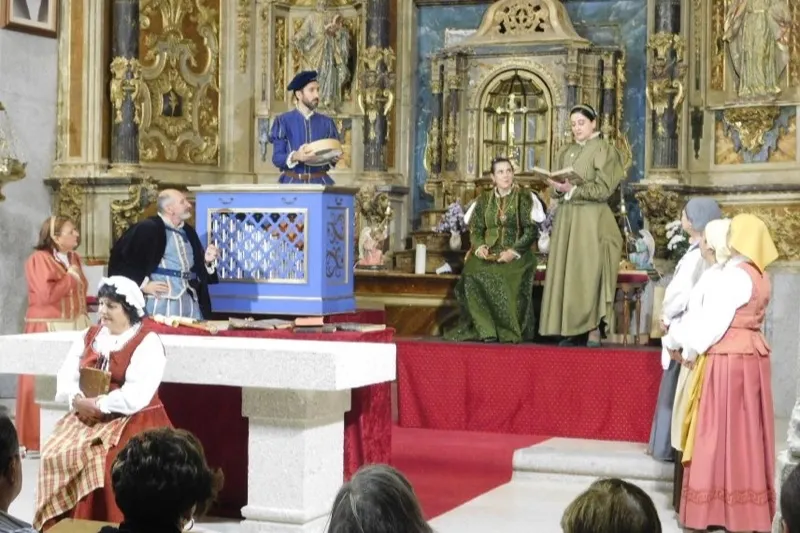 Mancera de abajo acogía la obra ‘Buscando a Nebrija’ del grupo Lazarillo de Tormes 