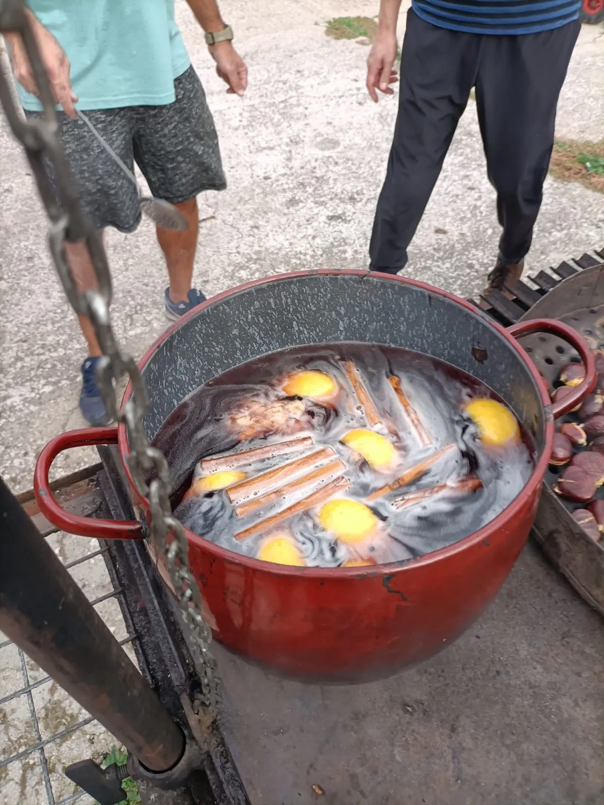 Salmoral organizaba este sábado su fiesta del Magosto