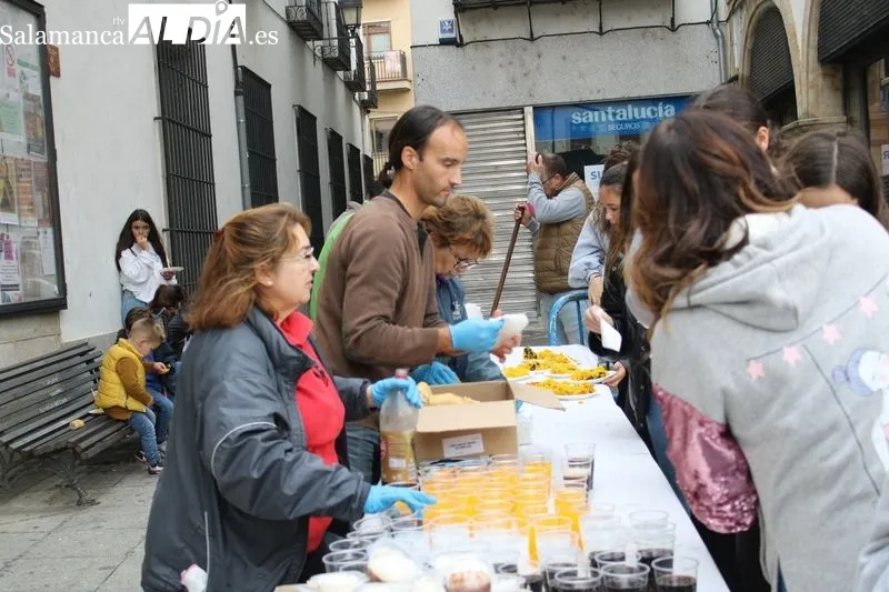 Foto 25 - 300 raciones de paella: momento de reponer fuerzas
