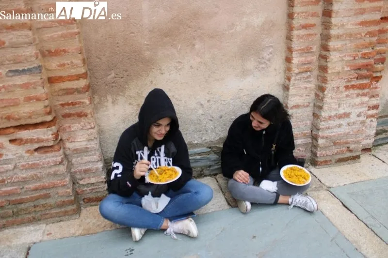 Foto 17 - 300 raciones de paella: momento de reponer fuerzas
