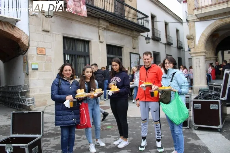 Foto 15 - 300 raciones de paella: momento de reponer fuerzas